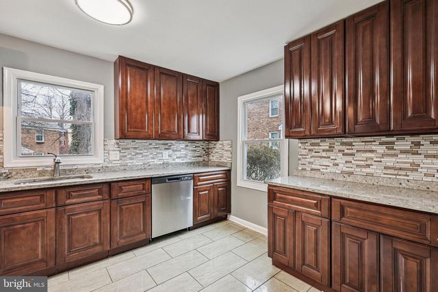 2918 WREN CT, Woodbridge, VA 22191