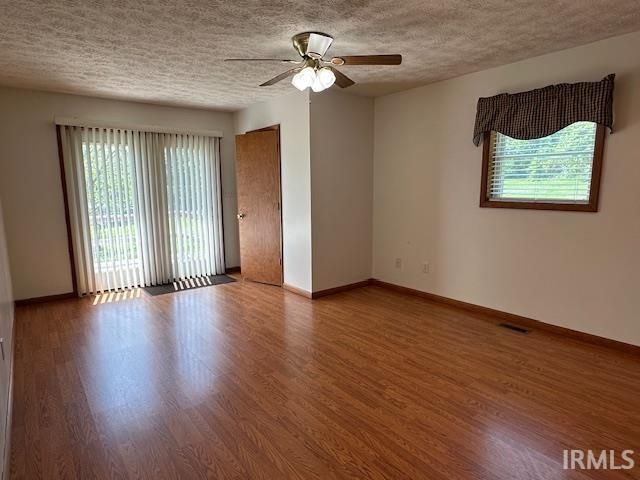 306 20th Street, Bedford, IN 47421