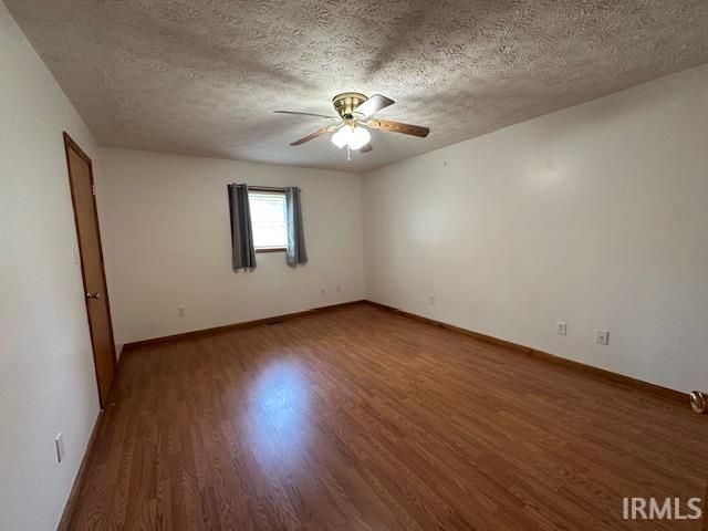 306 20th Street, Bedford, IN 47421