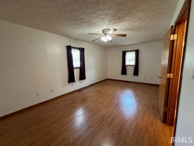 306 20th Street, Bedford, IN 47421