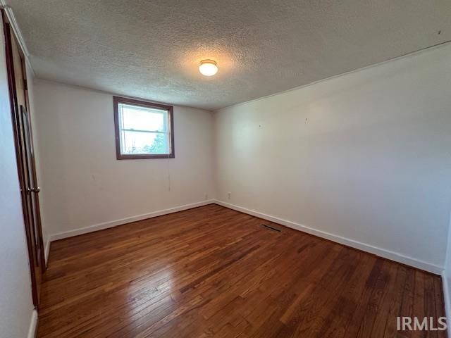 306 20th Street, Bedford, IN 47421