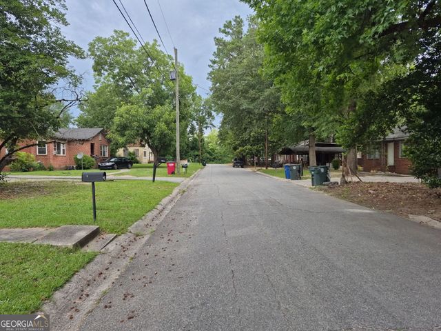 866 Roseview Drive, Macon, GA 31217