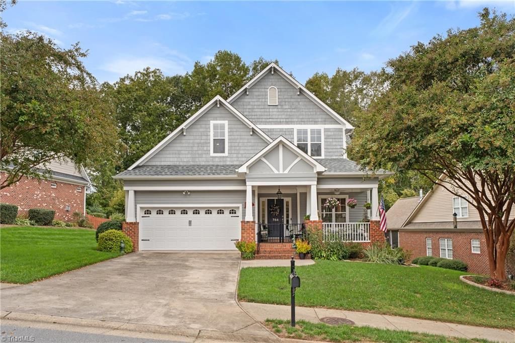 744 Chestnut Ridge Court, Winston-salem, NC 27103