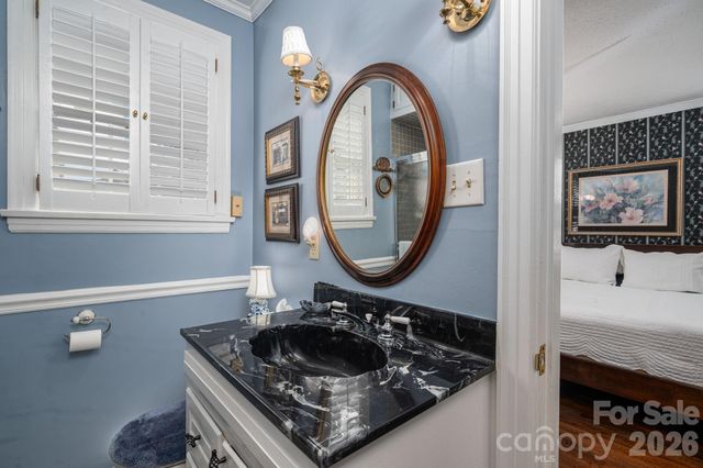 18 Circle Drive, Belmont, NC 28012