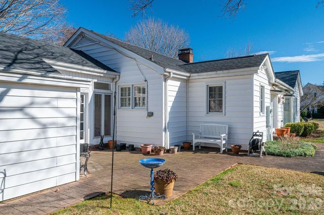 18 Circle Drive, Belmont, NC 28012