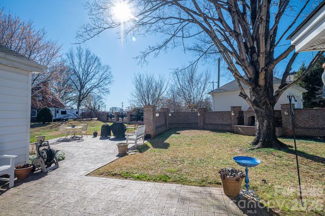 18 Circle Drive, Belmont, NC 28012