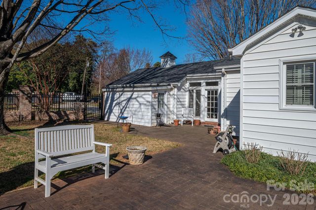 18 Circle Drive, Belmont, NC 28012