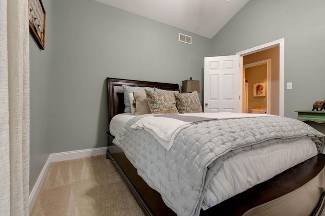 124 St Andrews Way, Georgetown, KY 40324