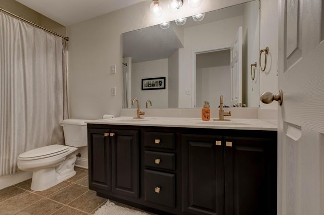 124 St Andrews Way, Georgetown, KY 40324