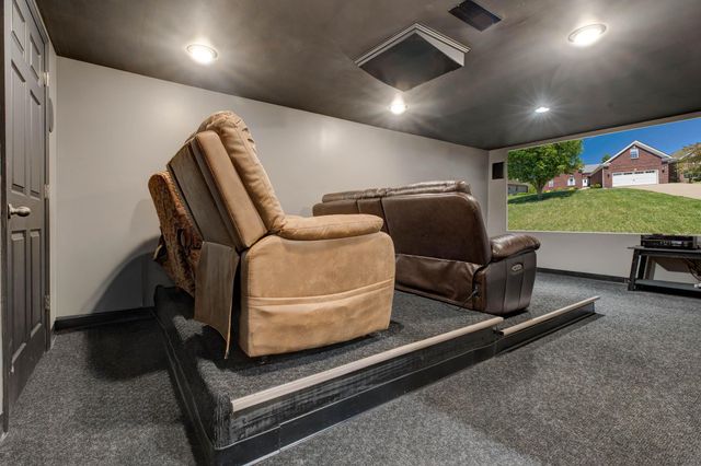 124 St Andrews Way, Georgetown, KY 40324