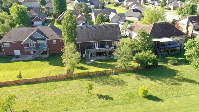 124 St Andrews Way, Georgetown, KY 40324