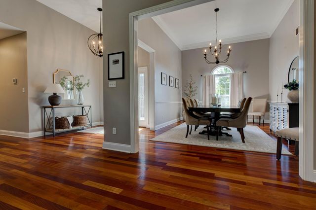 124 St Andrews Way, Georgetown, KY 40324