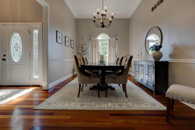 124 St Andrews Way, Georgetown, KY 40324