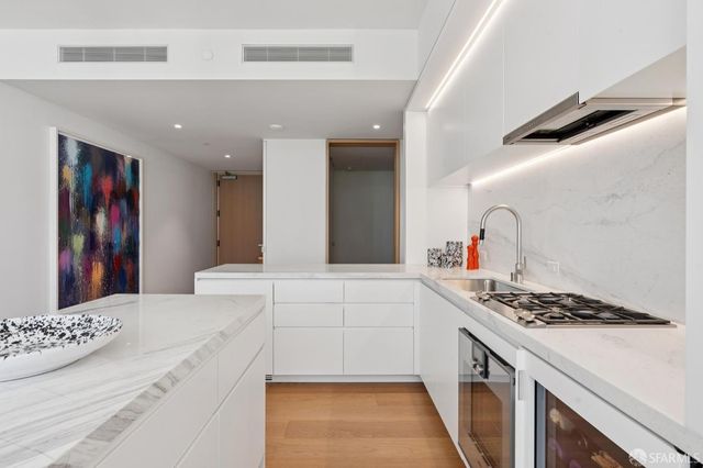 1 Steuart Lane 302, San Francisco, CA 94123