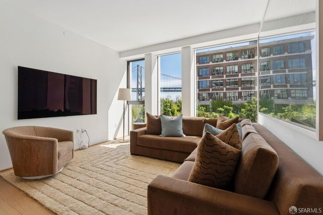1 Steuart Lane 302, San Francisco, CA 94123