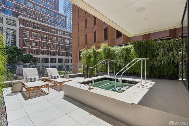 1 Steuart Lane 302, San Francisco, CA 94123