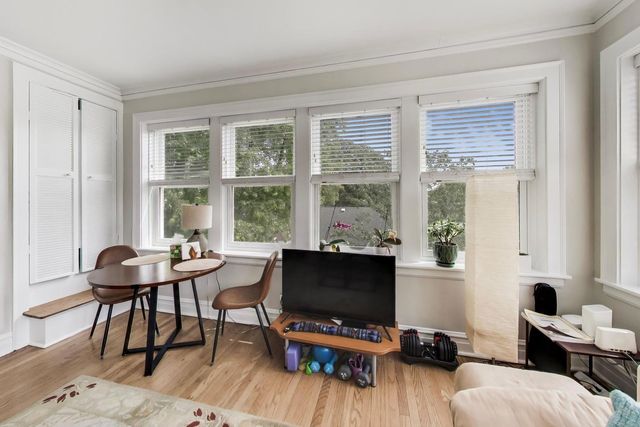 114 South Boulevard 2, Evanston, IL 60202
