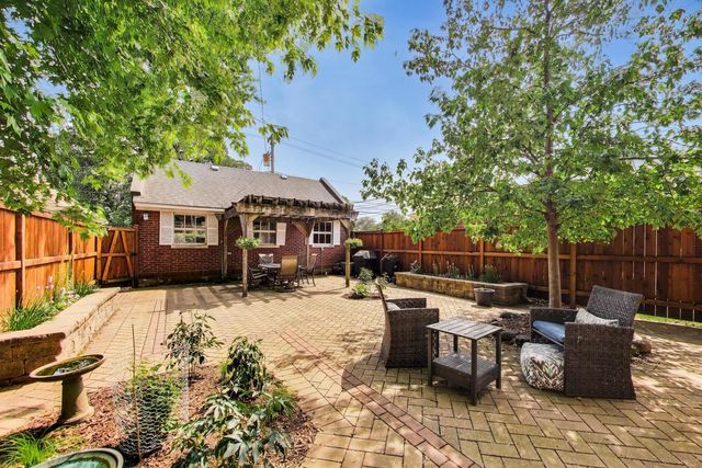 114 South Boulevard 2, Evanston, IL 60202