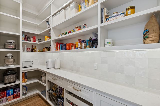 6526 Sondra Drive, Dallas, TX 75214