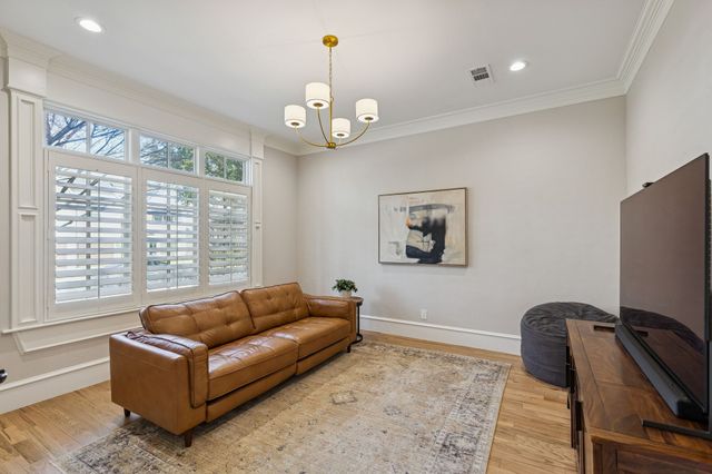 6526 Sondra Drive, Dallas, TX 75214