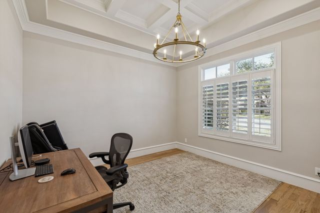 6526 Sondra Drive, Dallas, TX 75214