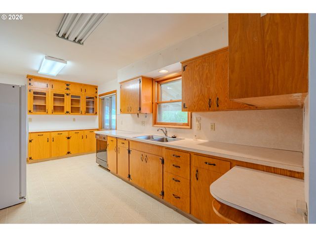 6207 Nw LINCOLN Ave, Vancouver, WA 98663