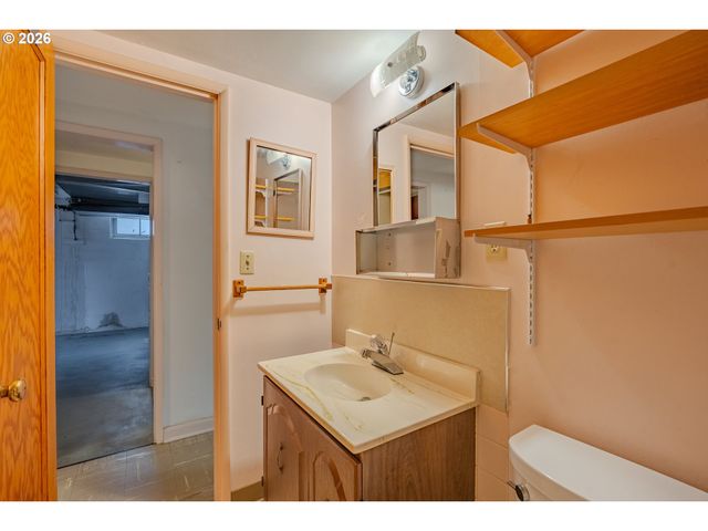 6207 Nw LINCOLN Ave, Vancouver, WA 98663