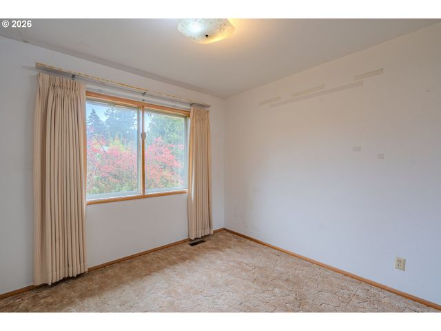 6207 Nw LINCOLN Ave, Vancouver, WA 98663