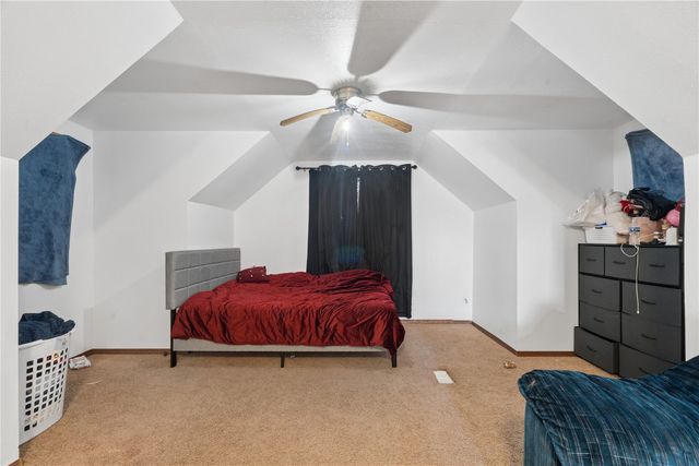 129 Northwood Drive, Hiawatha, IA 52233