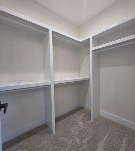 121 E Teakwood Avenue, Clever, MO 65631
