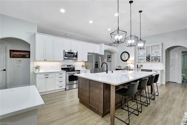 231 16th ST NE, Naples, FL 34120
