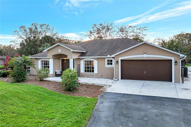 231 16th ST NE, Naples, FL 34120
