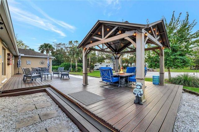 231 16th ST NE, Naples, FL 34120