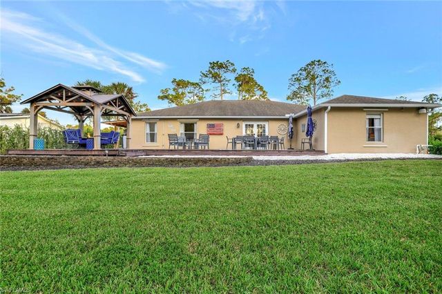 231 16th ST NE, Naples, FL 34120