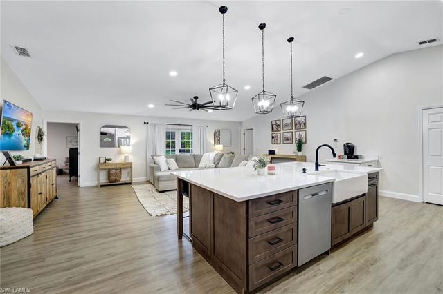 231 16th ST NE, Naples, FL 34120