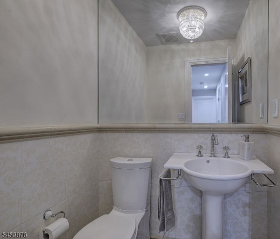 45 Mullarkey Dr, West Orange Twp., NJ 07052