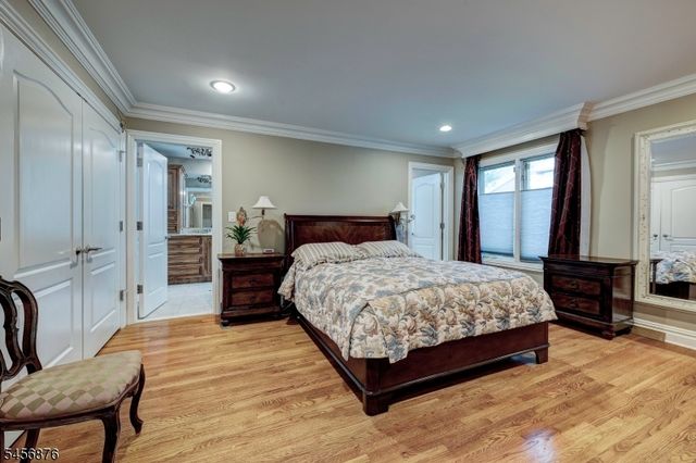 45 Mullarkey Dr, West Orange Twp., NJ 07052