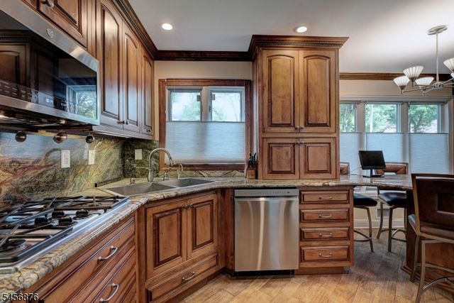 45 Mullarkey Dr, West Orange Twp., NJ 07052