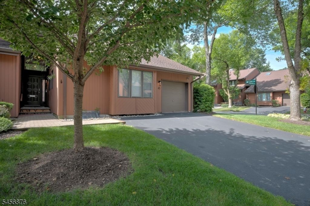 45 Mullarkey Dr, West Orange Twp., NJ 07052 — photo 2