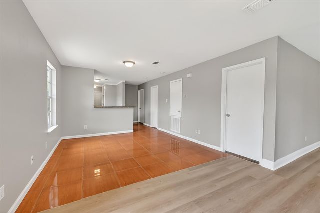 2446 Mayview Drive, Houston, TX 77091