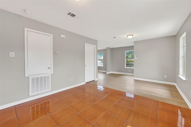 2446 Mayview Drive, Houston, TX 77091