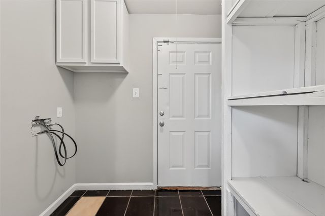 2446 Mayview Drive, Houston, TX 77091