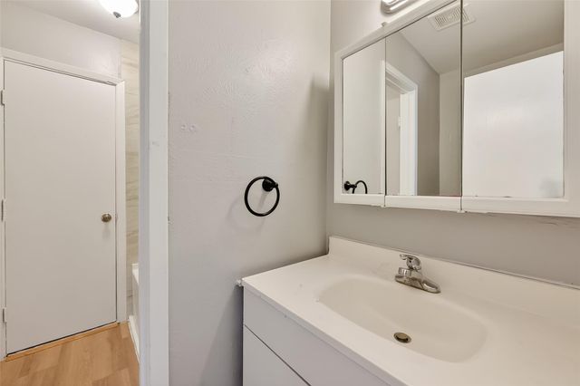 2446 Mayview Drive, Houston, TX 77091