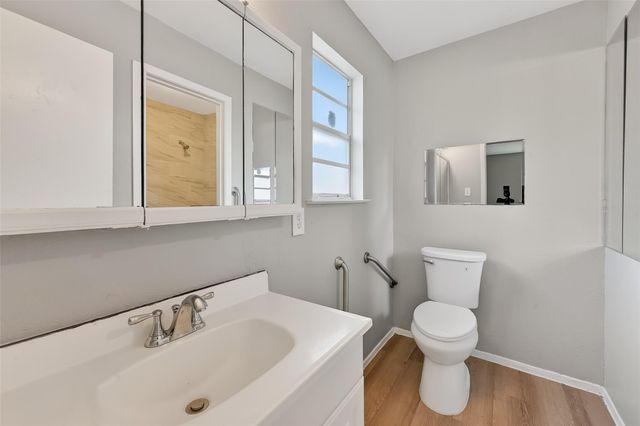 2446 Mayview Drive, Houston, TX 77091