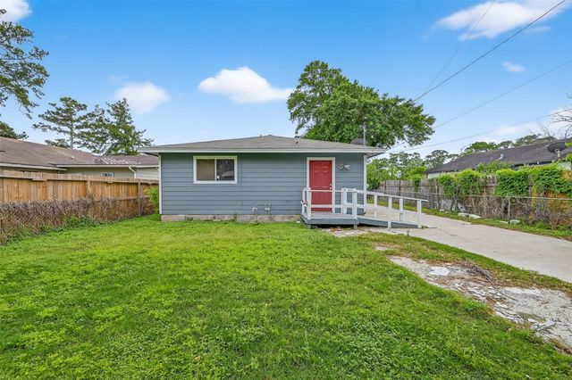 2446 Mayview Drive, Houston, TX 77091