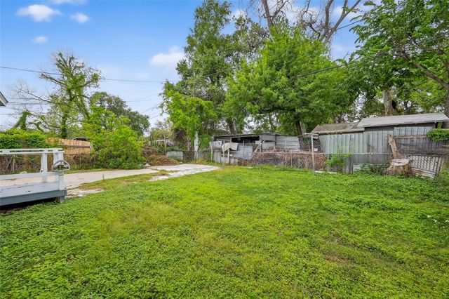 2446 Mayview Drive, Houston, TX 77091