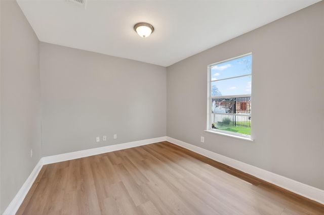 2446 Mayview Drive, Houston, TX 77091