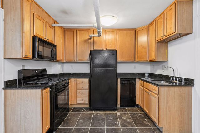 522 Ridgewood Avenue 9, Minneapolis, MN 55403