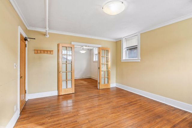 522 Ridgewood Avenue 9, Minneapolis, MN 55403