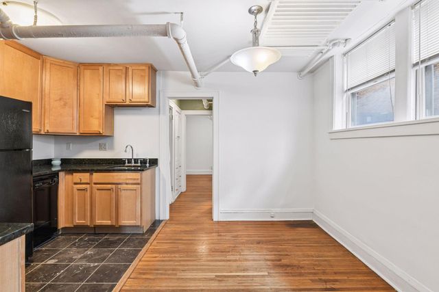 522 Ridgewood Avenue 9, Minneapolis, MN 55403